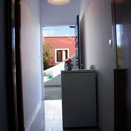 Kostas 4* Perissa (Santorini)