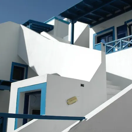 Kostas Hotel Perissa (Santorini)
