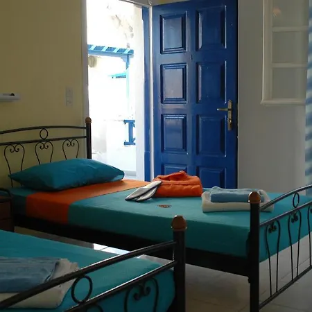 Hotel Kostas Perissa (Santorini)