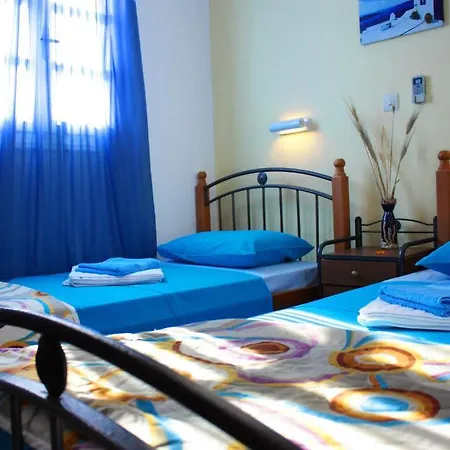 Kostas Hotel Perissa (Santorini)