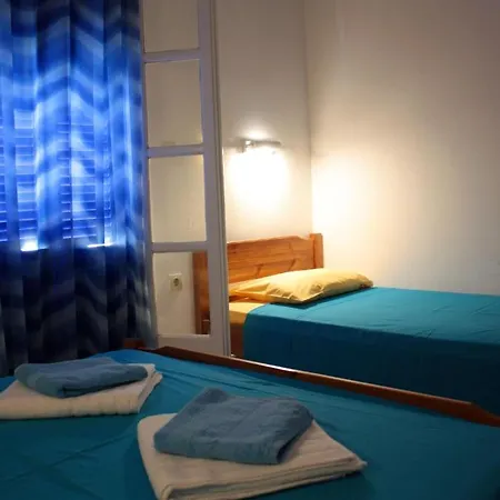 ホテル Kostas 4*