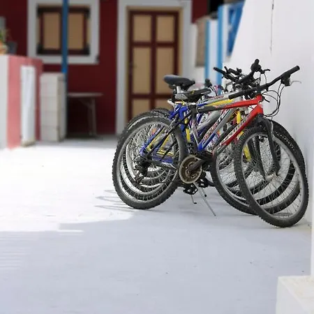 Kostas Perissa (Santorini)