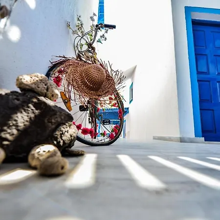 Kostas Hotel 4*